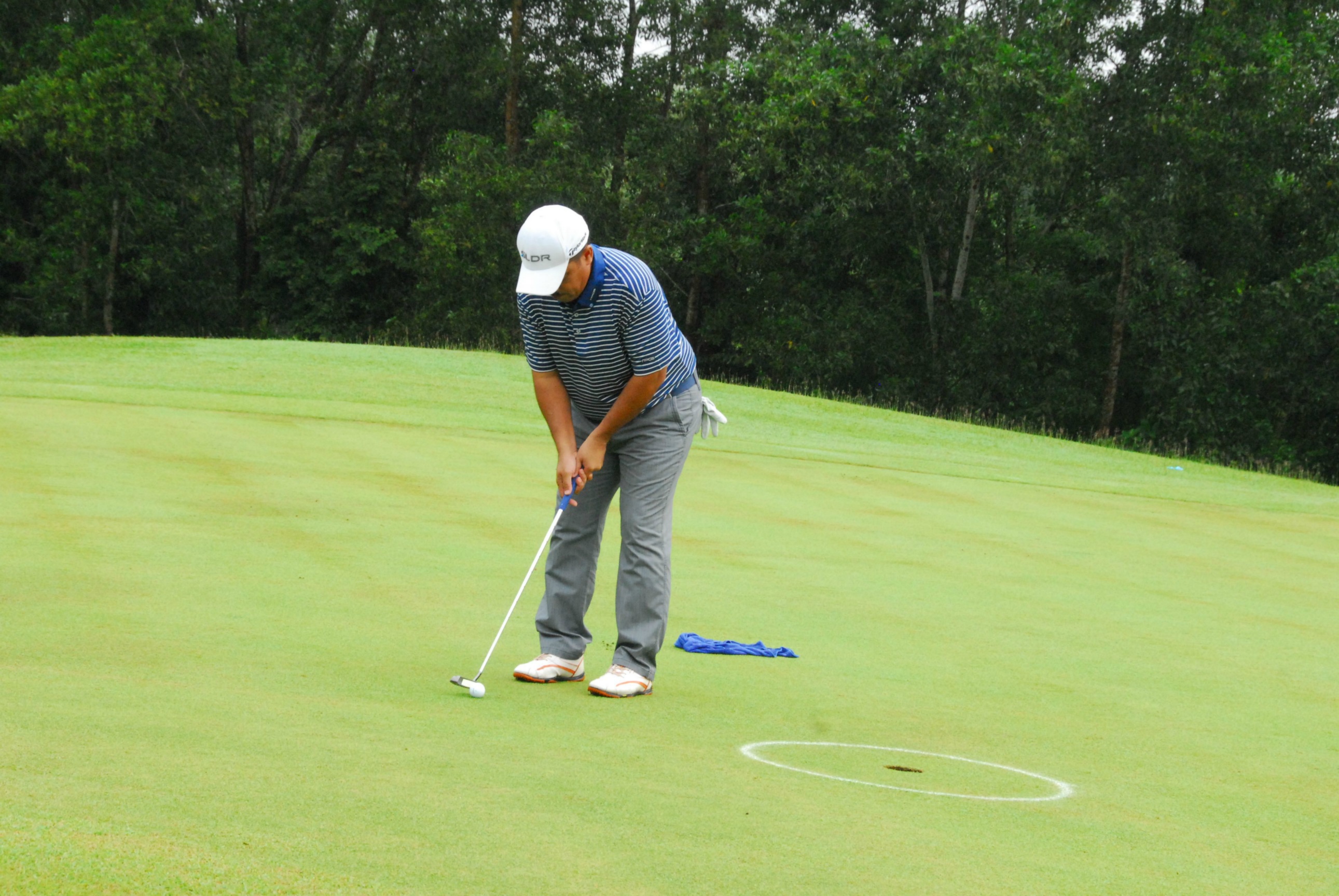 PRO15 157 GOLF DSC 0213.JPG